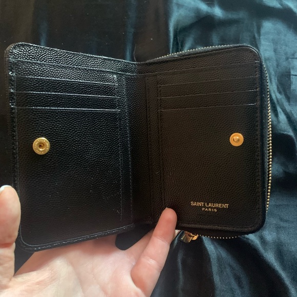 YSL Wallet - Picture 3 of 4